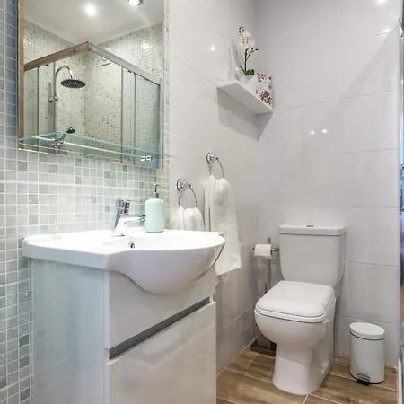 Apartamento Modern Ocean View 2 Min Walk To