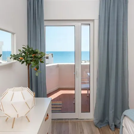 Modern Ocean View 2 Min Walk To