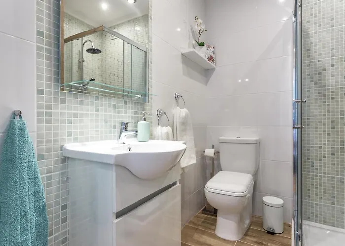 펜션 Modern Ocean View 2 Min Walk To