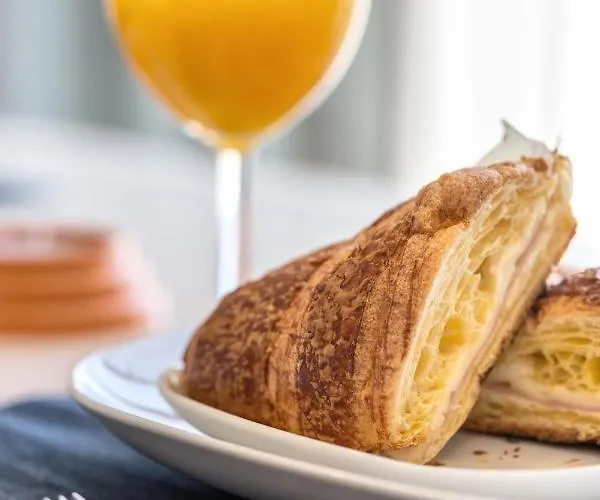 Modern Ocean View 2 Min Walk To 펜션 쿼테이라