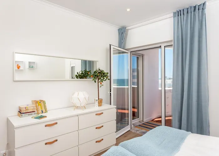 펜션 Modern Ocean View 2 Min Walk To 쿼테이라